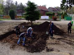 Kraina Radości w Głuszycy - prace przygotowawcze 23 kwietnia 2016r (Fundusz Toyoty)